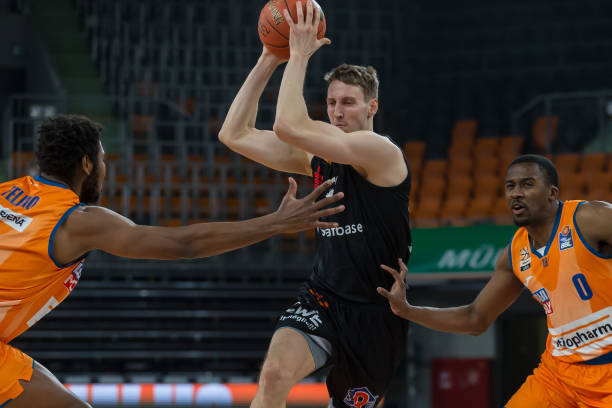 了他的全面 了他的全面