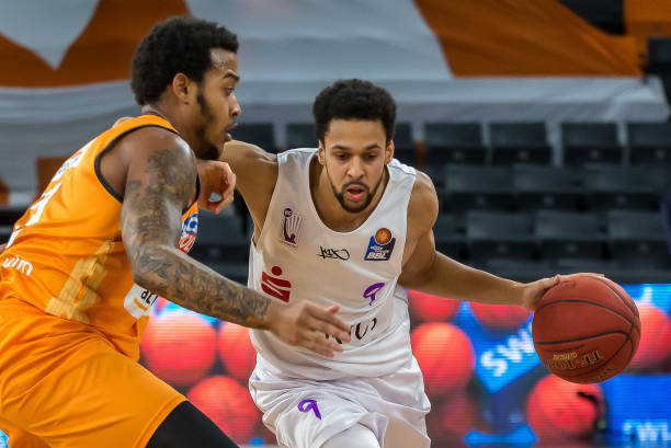 阿德托昆博 阿德托昆博