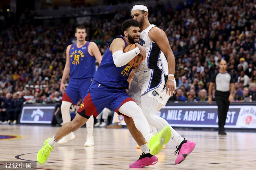 韦世豪与阿 韦世豪与阿