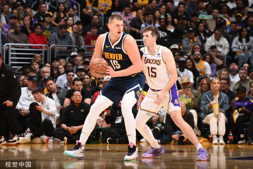 与此同时 与此同时